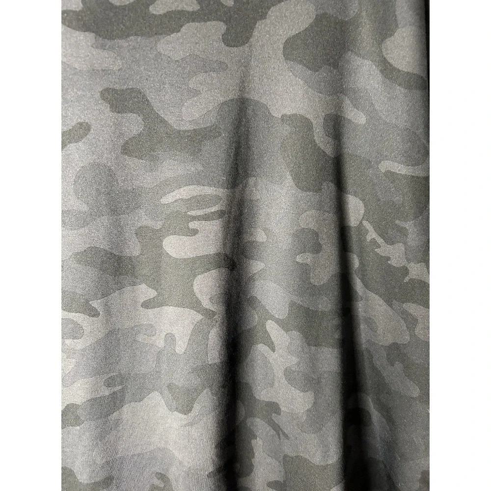 Under Armour Men's Black Camo Zip Up Pullover Hoodie 2XL